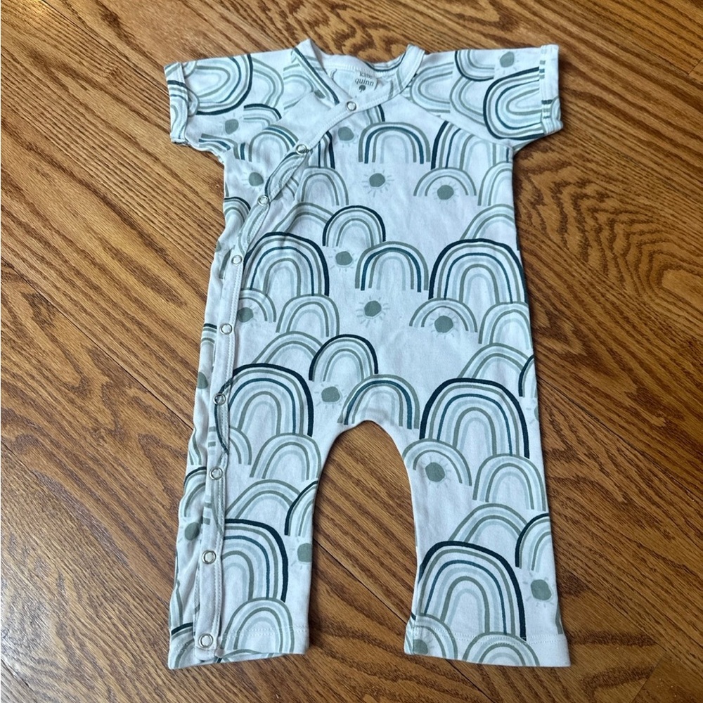 Kate Quinn Organic Rainbow Romper Size 3-6 months